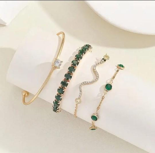 Set of multiple design bracelets ✨