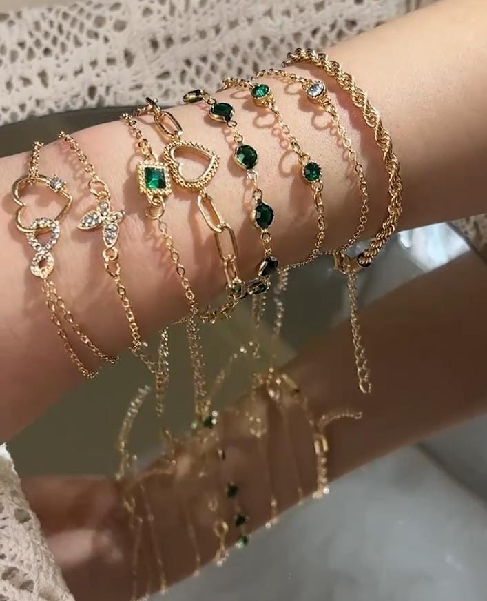 Elegant Bracelet Set ✨