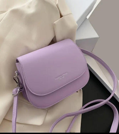 Elegant purple crossbody bag for women 💜