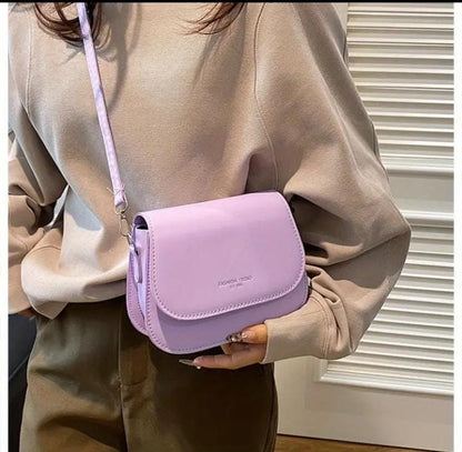 Elegant purple crossbody bag for women 💜